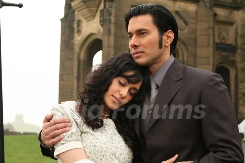 Rajneesh Duggal and Adah Sharma  in the movie 1920