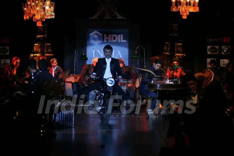 Model walks for Arjun Khanna at HDIL India Couture Week 2010