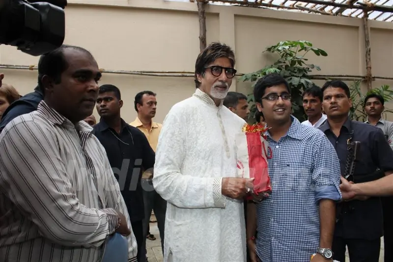 Big B Celebrates His 68th Birthday with Media