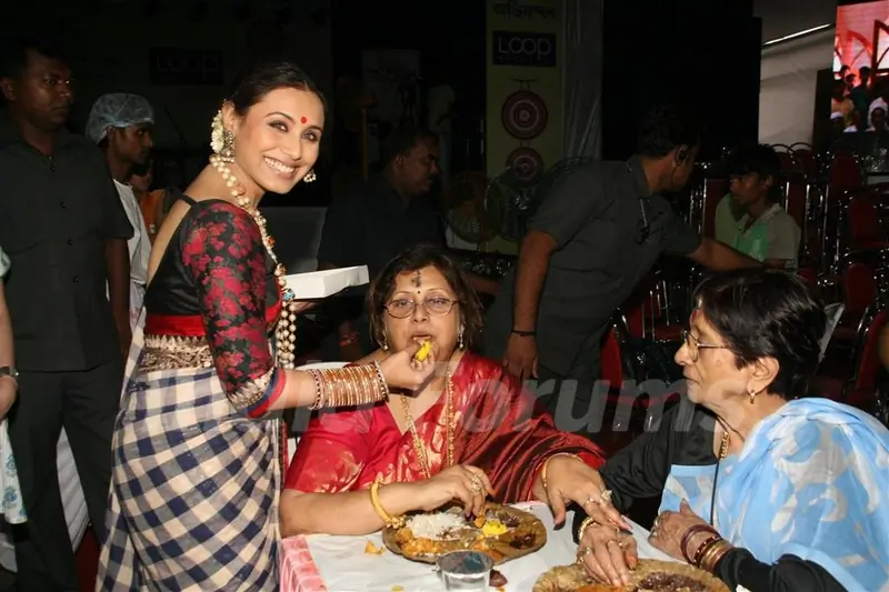 Rani Mukharjee celebrated "Sarbojanin Durga Puja"