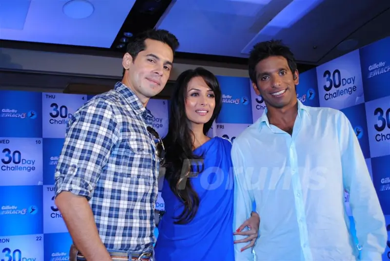 Malaika Arora Khan makes Dino and Ritwik shave at Gillete 30 day challenge event at Taj President