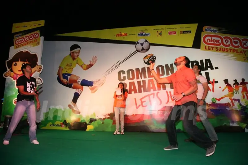 The Golmaal 3 cast and crew supports Nick Let's Just Play