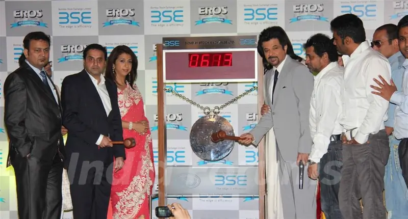 Cast at 'No problem' mahurat at BSE