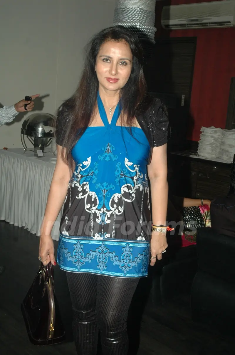 Poonam Dhillon at designer Rohit Verma's birthday bash at Twist