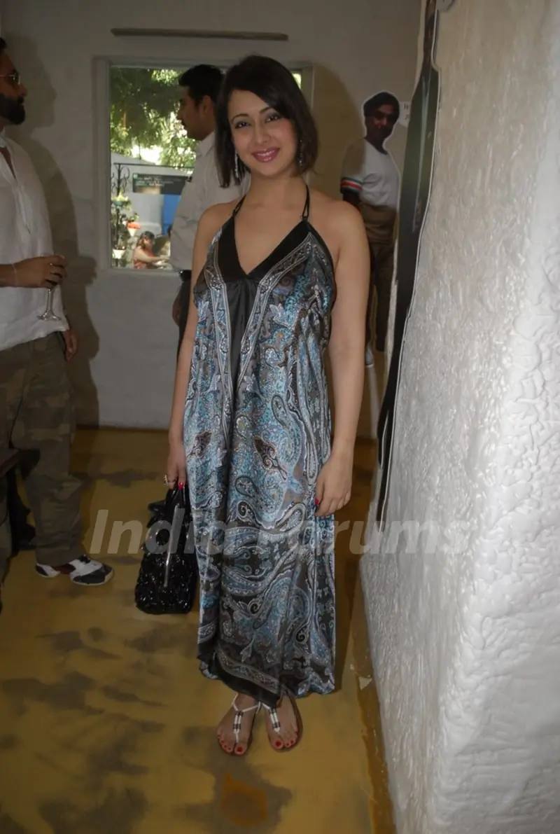 Preeti Jhangiani at 10th anniversary bash of Olive in Bandra