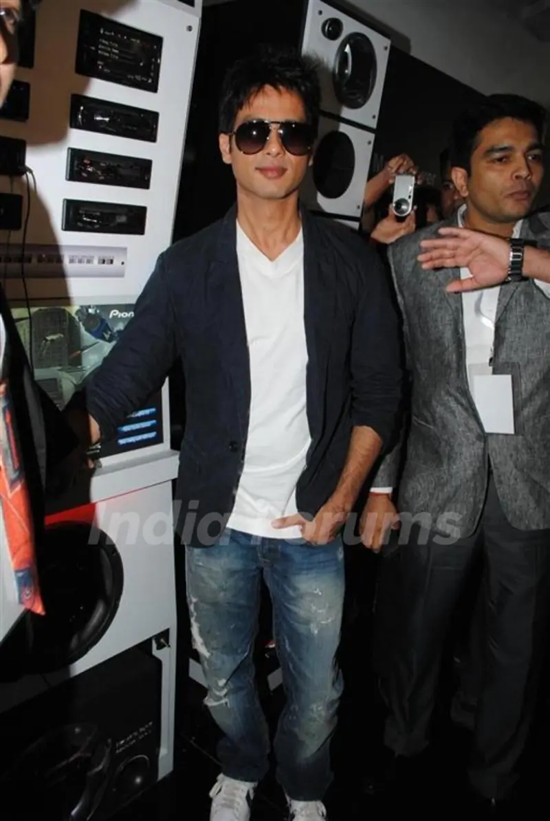 Shahid Kapoor at Autocar Show