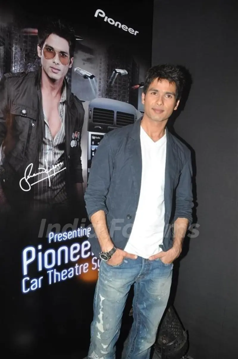 Shahid Kapoor at Autocar Show