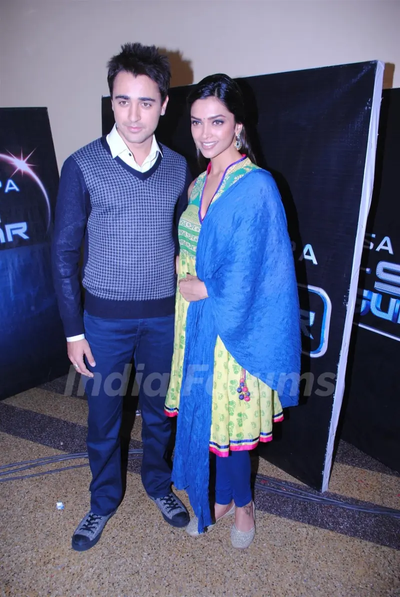 Deepika Padukone & Imraan Khan on the sets of Sa Re Ga Ma Pa.................