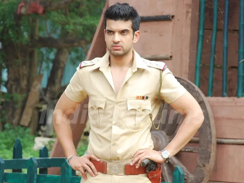 Karan Kundra as Arjun in Kitani Mohabbat Hai - 2