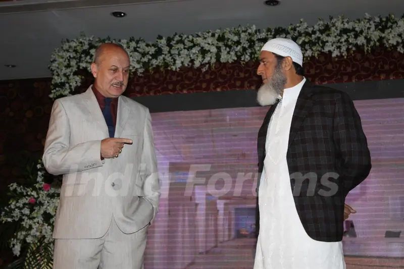 Anupam Kher and Gulshan Grover at the launch of the film 'Kuch Log' based on 26/11 attacks