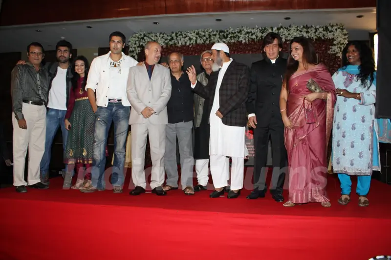 Mahesh Bhatt, Anupam Kher, Gulshan Grover and Arya Babbar at the launch of the film 'Kuch Log' based on 26/11 attacks