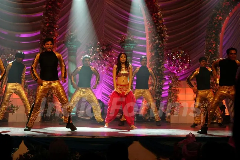 Tanushree Datta on the sets of Saas Bina Sasural