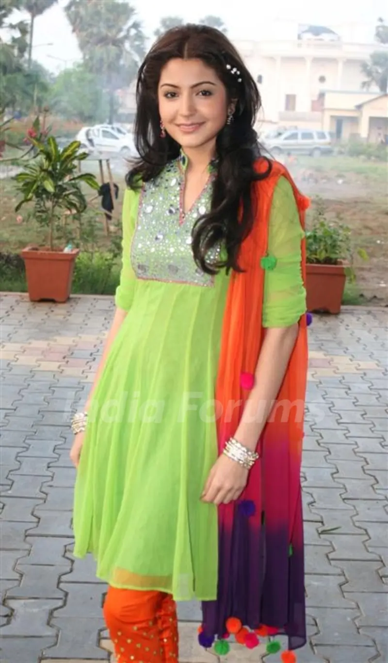Anushka Sharma on the sets of Saas Bina Sasural