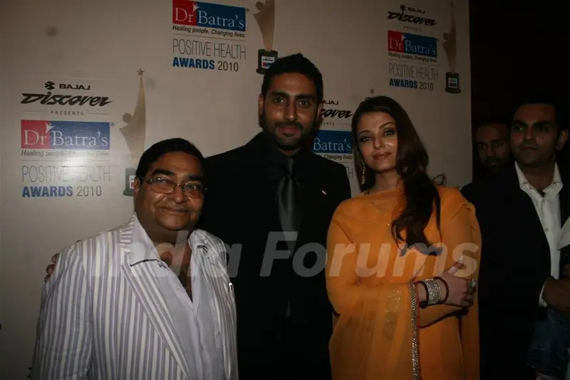 Abhishek and Aishwarya Rai Bachchan at Positive Health Award 2010 at NCPA