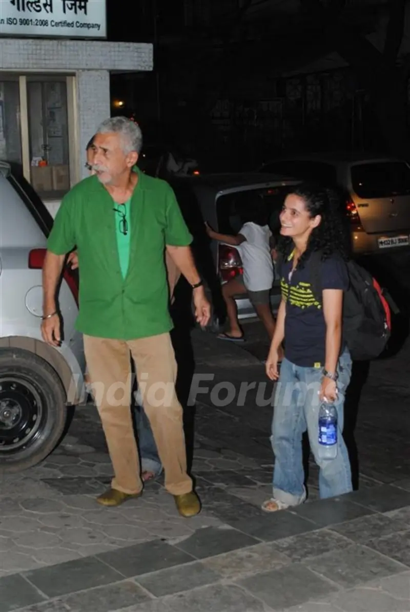 Naseruddin Shah watch 'Allah Ke Banday'