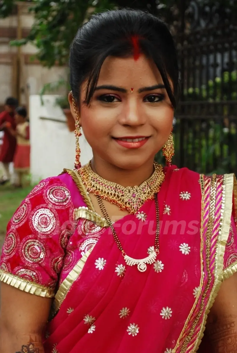 Juhi Aslam in Baba Aiso Varr Dhundo