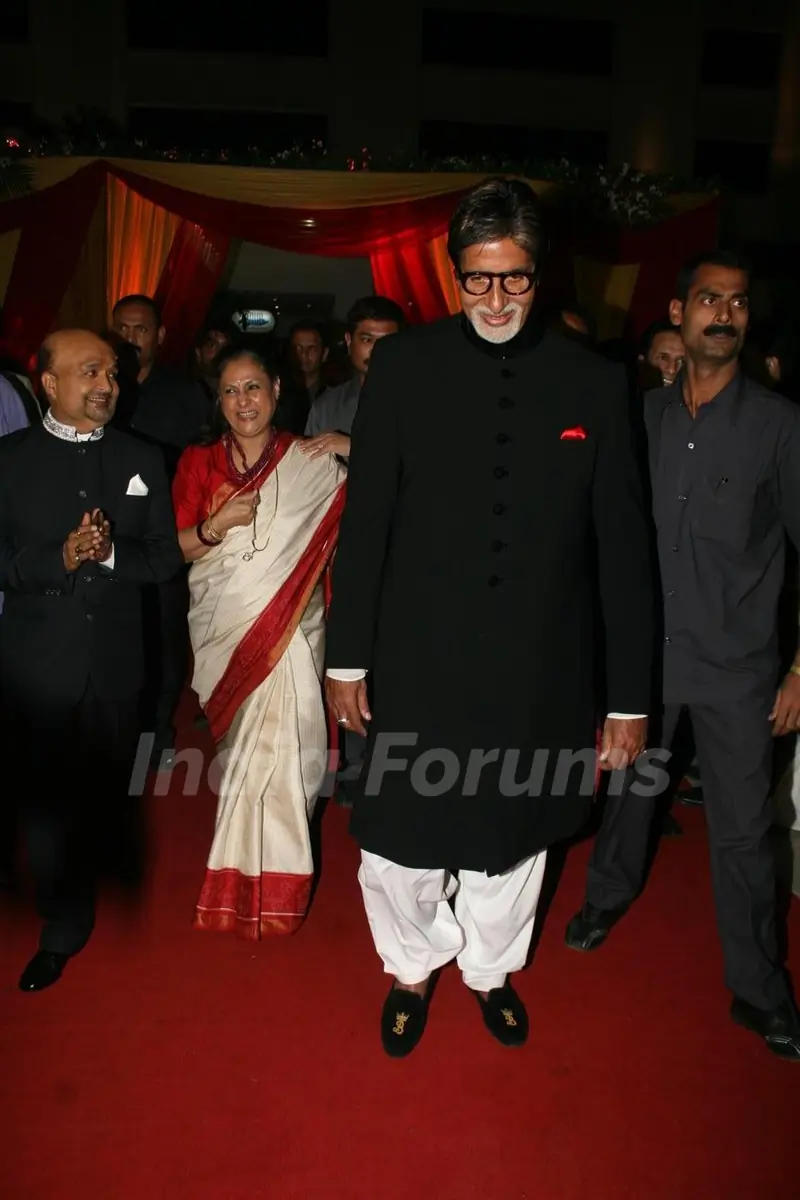 Amitabh and Jaya at Sameer daughter Shanchita & Abhishek wedding at Sun and Sands wedding reception