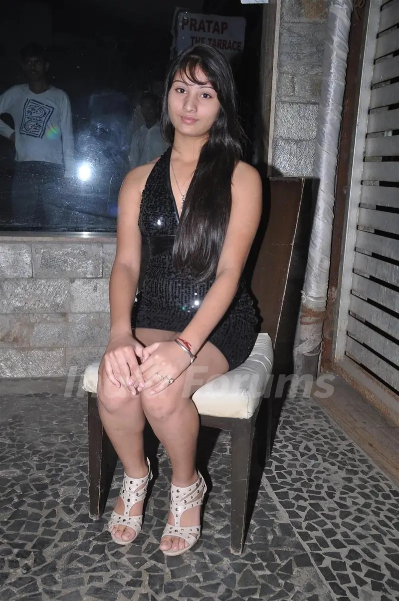 Overtime film Mahurat at Marimba Lounge