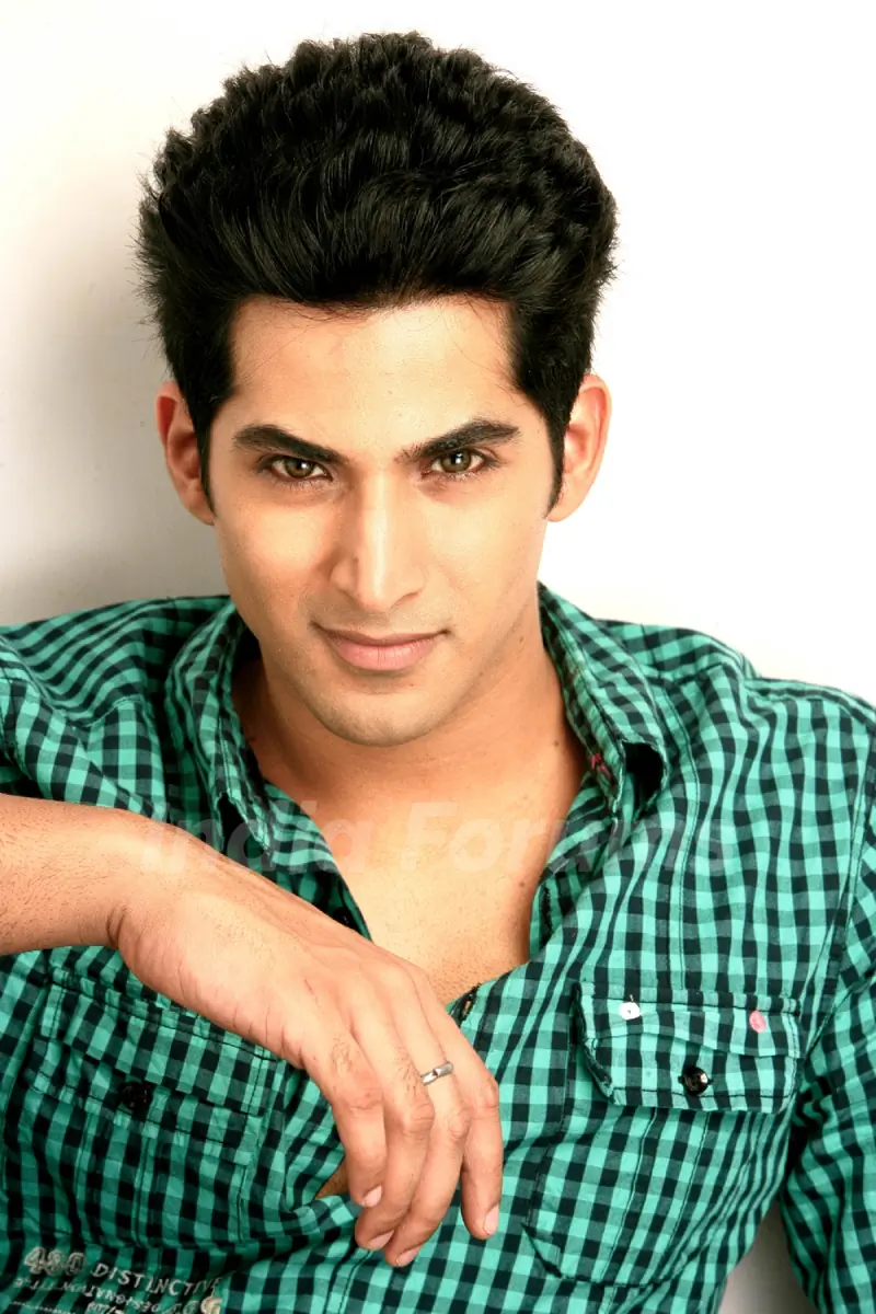 Vivan Bhathena