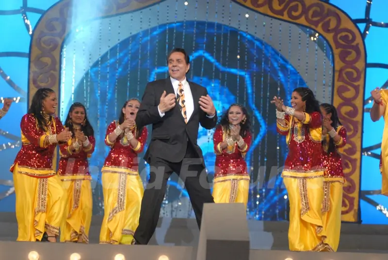 Dharmendra performance at COLORS Umang 2011. .