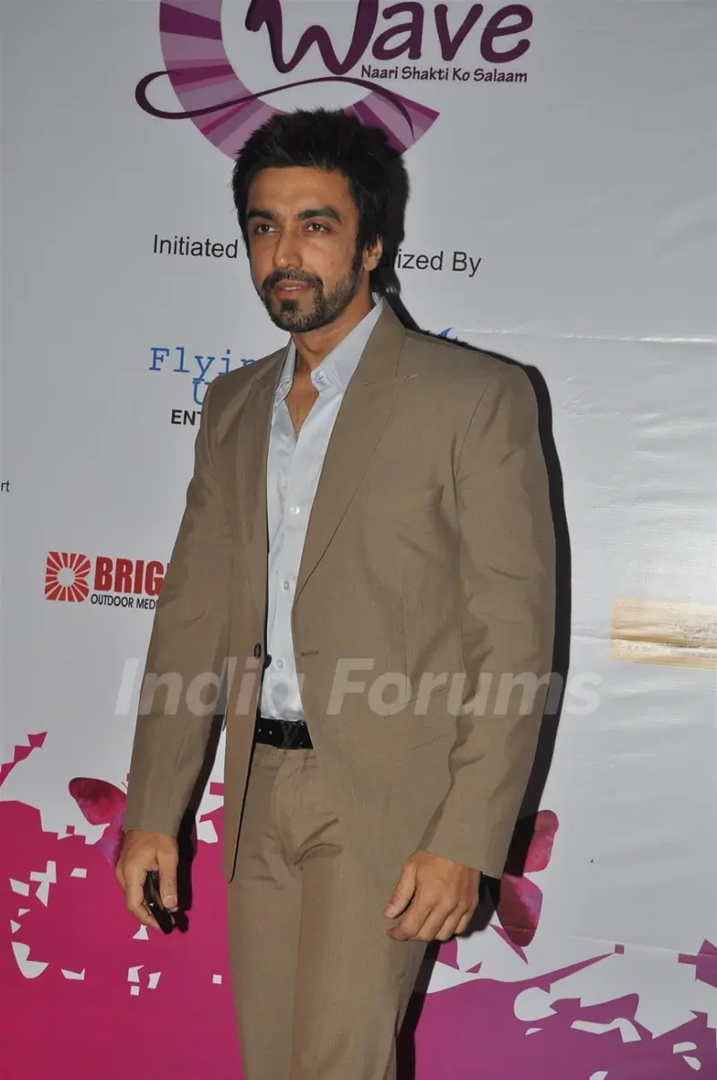 Ashish Chowdhry at Pearls Waves Concert, Bandra Kurla Complex in Mumbai. .