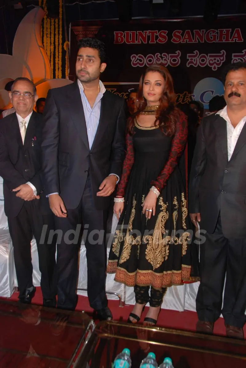 Aishwarya & Abhishek Bachchan at Bunts Sangha Event at Powai. .