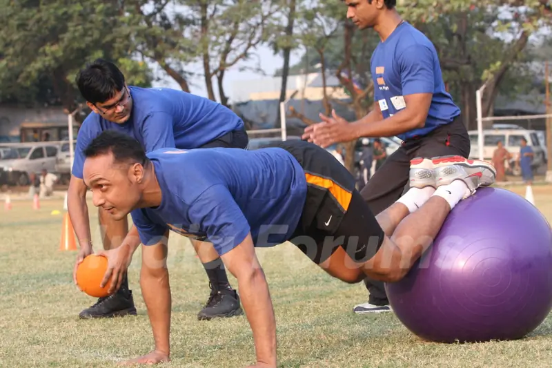 Get Fit for the Mumbai Marathon with Rahul Bose and The Foundation. .