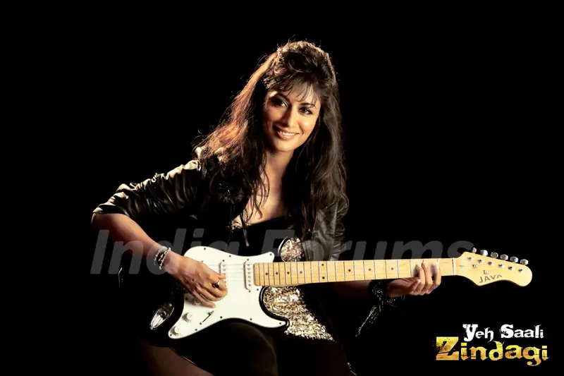 Chitrangda Singh in the movie Yeh Saali Zindagi