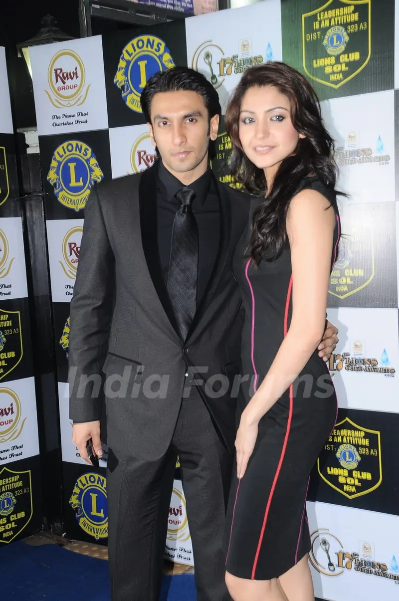 Anushka Sharma and Ranveer Singh at 17th Lions Gold Awards