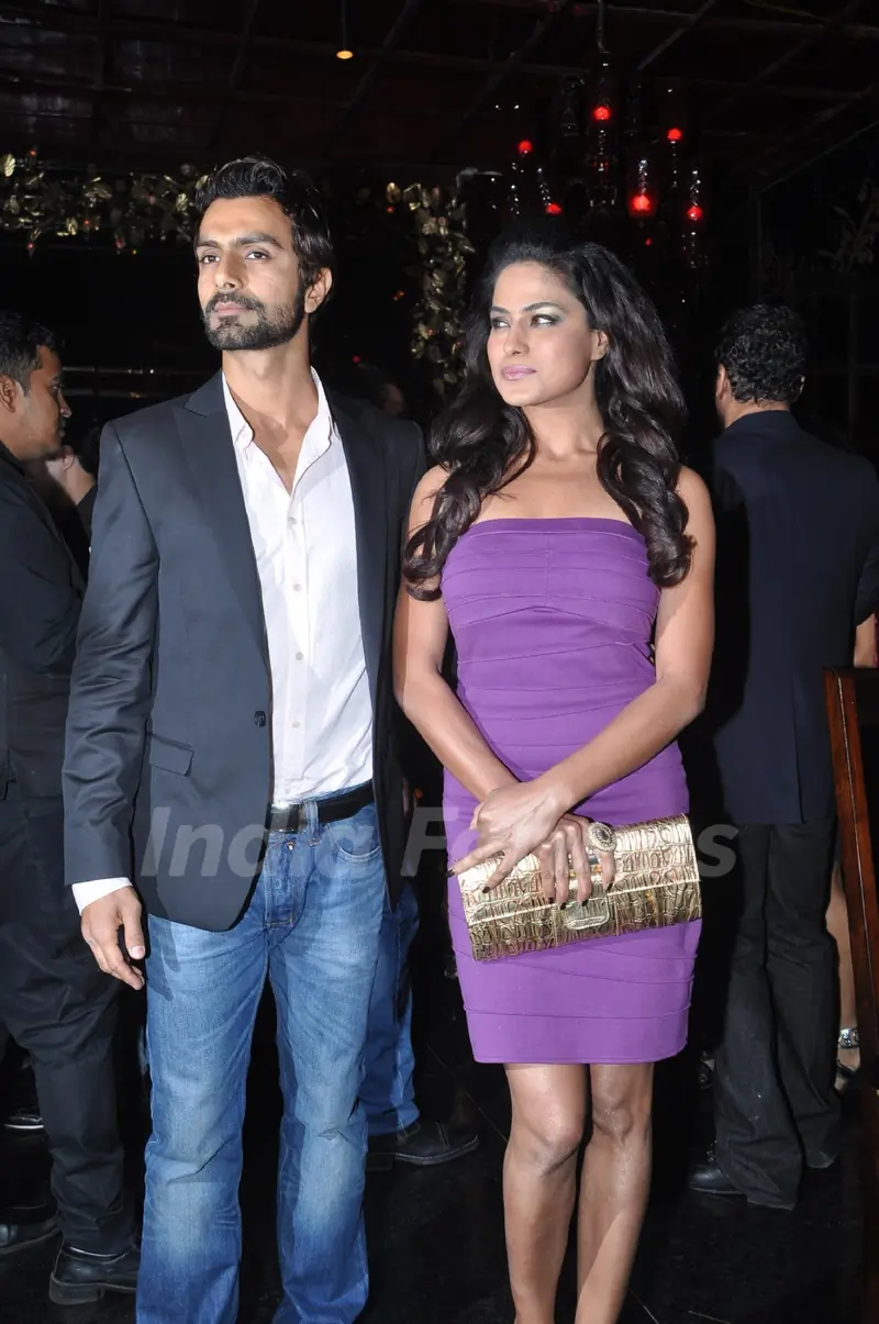 Veena Malik at Ashmit Patel's Bday Bash