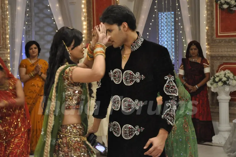 Yasir Shah and Snigdha Srivastava On the sets Of Shorr - Kankoo Ki Kahani Kankoo Ki Zubani