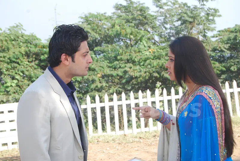 Still image of Siddharth and Nivedita