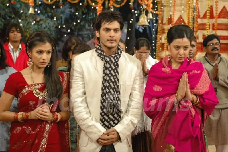 Still from tv show Hamaari Beti Raaj Karegi