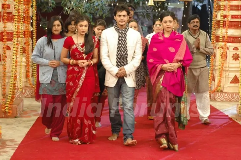 Still from tv show Hamaari Beti Raaj Karegi