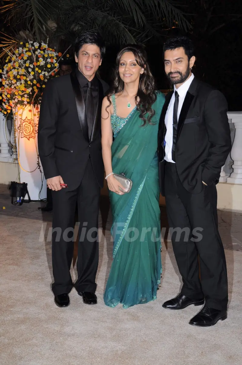 Shah Rukh, Gauri Khan and Aamir Khan at Imran Khan and Avantika Malik's Wedding Reception Party at Taj Land's End. .
