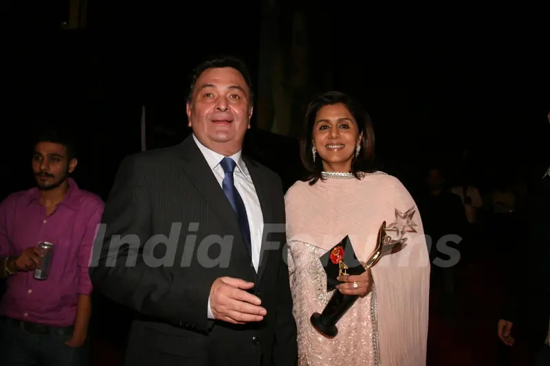 Rishi Kapoor with wife Neetu at Stardust Awards-2011