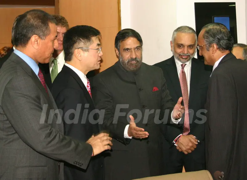 Union Minister for Commerce and Industry Anand Sharma and US Commerce Secretary Gary Locke with indian industrialist in New Delhi on Mon 7 Feb 2011. .