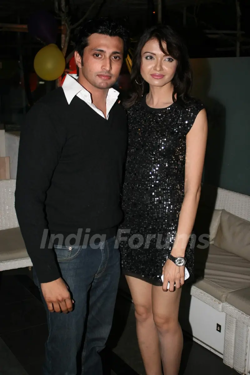 Yash Pandit at Birthday bash of TV actor Parul Chaudhary, Amboli. .