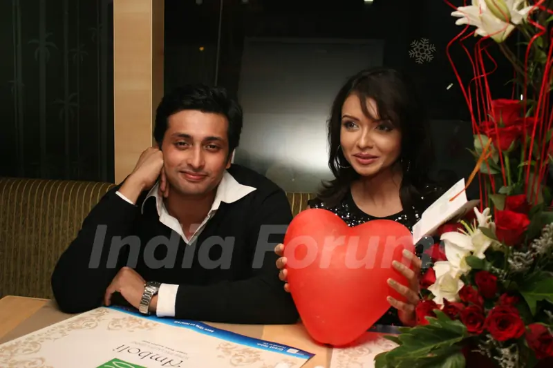 Yash Pandit at Birthday bash of TV actor Parul Chaudhary, Amboli. .