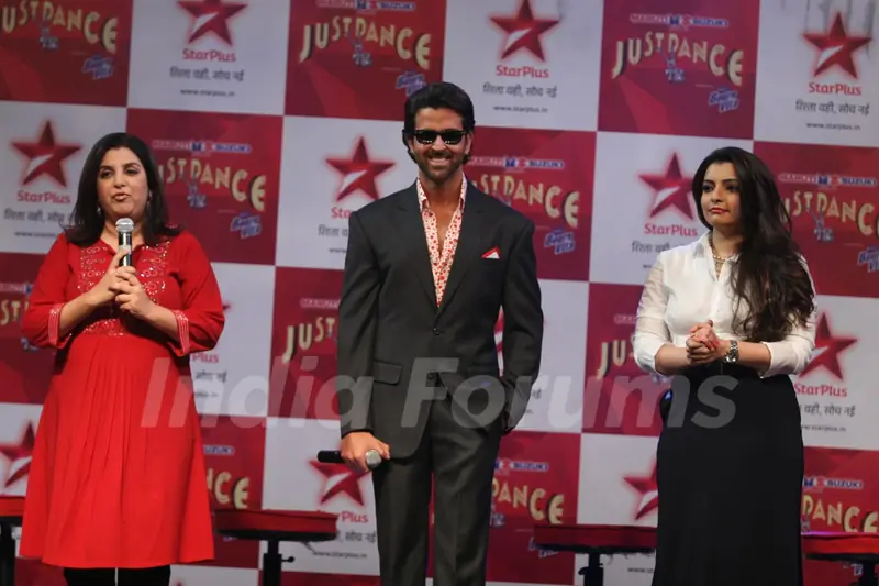 Hrithik Roshan, Farah Khan and Vaibhavi Merchant at TV talent show 'Just Dance'