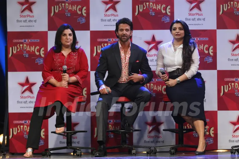 Hrithik Roshan, Farah Khan and Vaibhavi Merchant at TV talent show 'Just Dance'