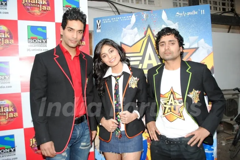 F.A.L.T.U movie Celebs on the sets of Jhalak Dikhla Jaa at Filmistan