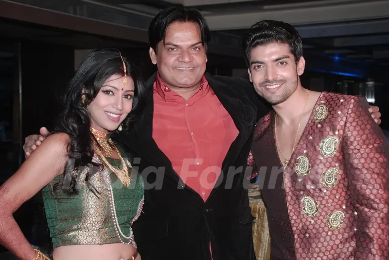 Akhilendra Mishra at Gurmeet & Debina Choudhry's reception party