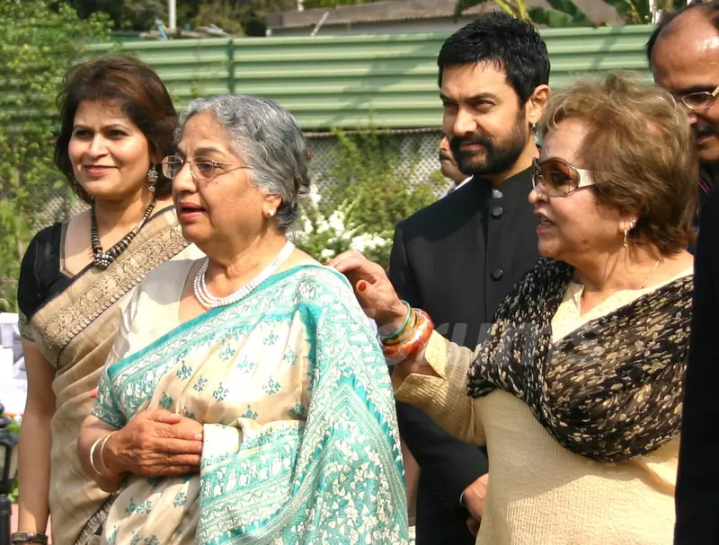 Gursharan Kaur, Salma Ansari and Aamir Khan at the release of book "Colours of My Rainbow"