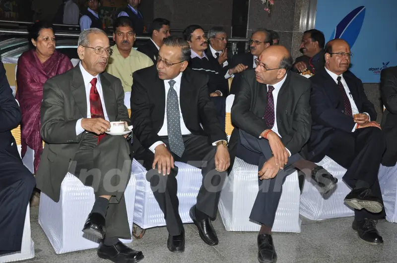 Delhi Metro Inauguration picture of Sreedharan and Lalit Jalan. .