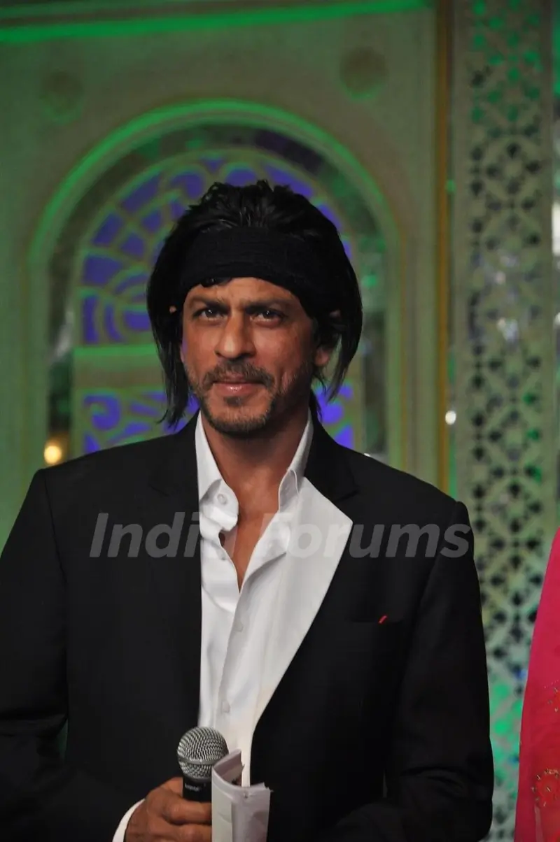 Shah Rukh Khan unveils Mughal-e-Azam documentary at JW Marriott, Juhu
