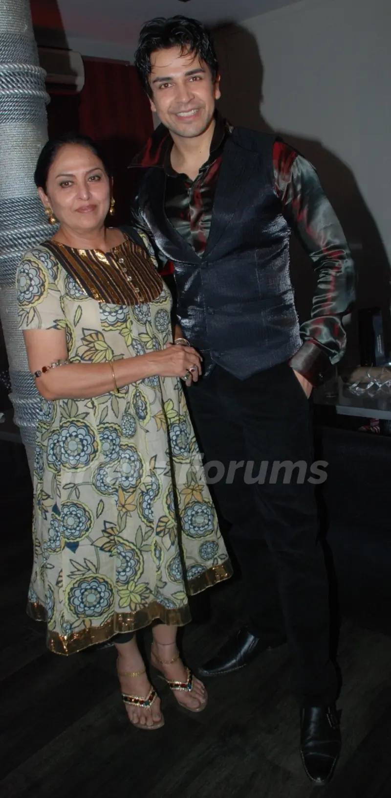 Anju Mahendroo at Piyush Sachdev birthday bash -A rocking affair