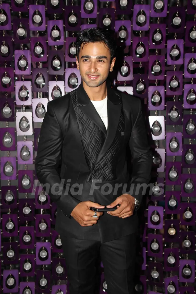Nishant Malkani aka Anukalp Poses for Shutter Bugs