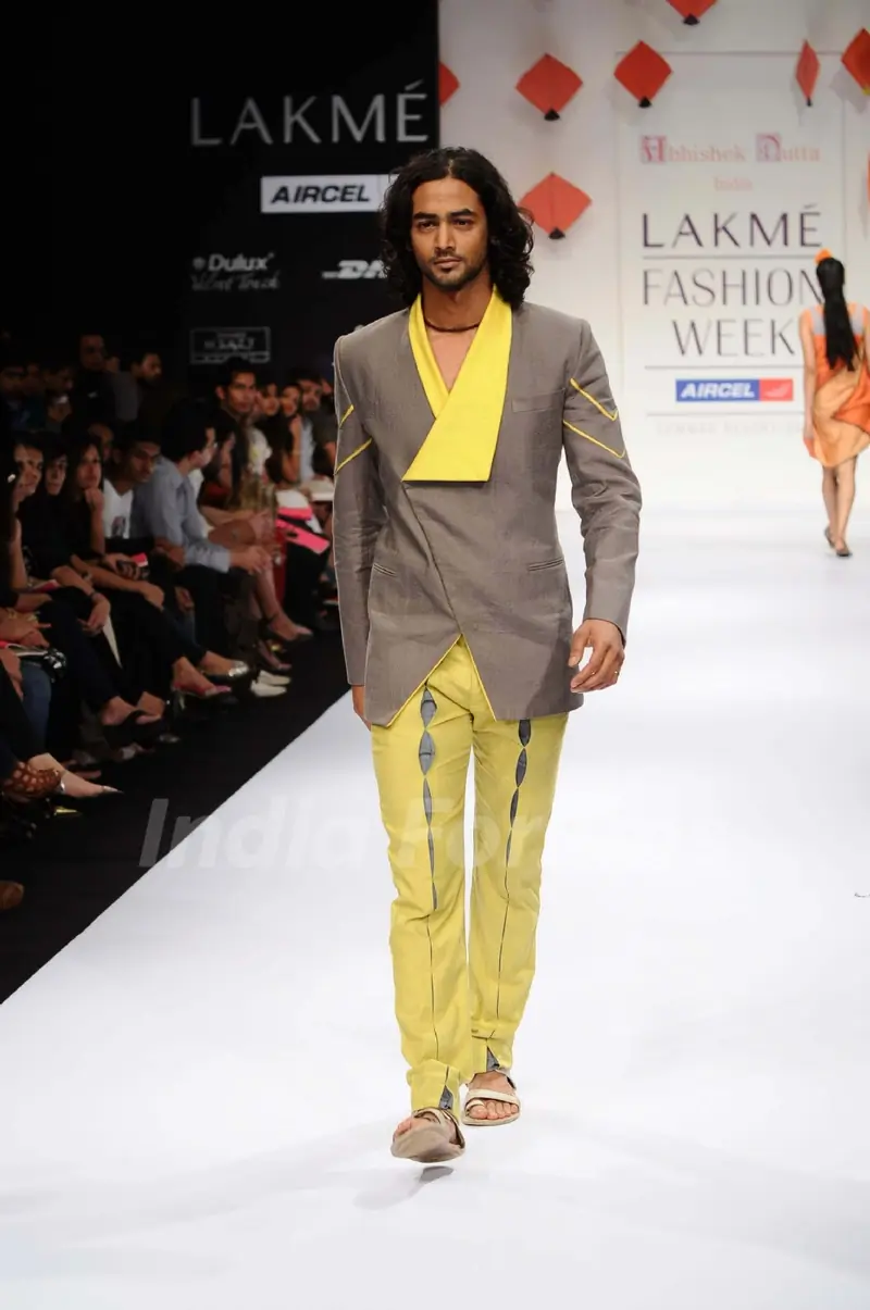 Watch Shayan Munshi walk the ramp for Abhishek Dutta show at Lakme Fashion Week 2011 Day 5 in Grand Hyatt, Mumbai. .