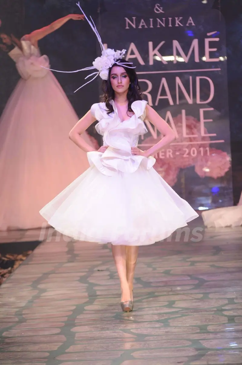 A model displays designer Gauri & Nainika's creations during the Lakme Fashion Week 2011 Day 5 in Grand Hyatt, Mumbai. .
